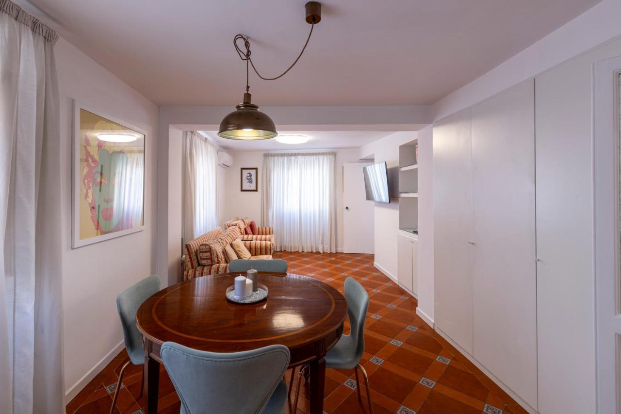 Parlamento Luxury Apartment Roma Eksteriør bilde