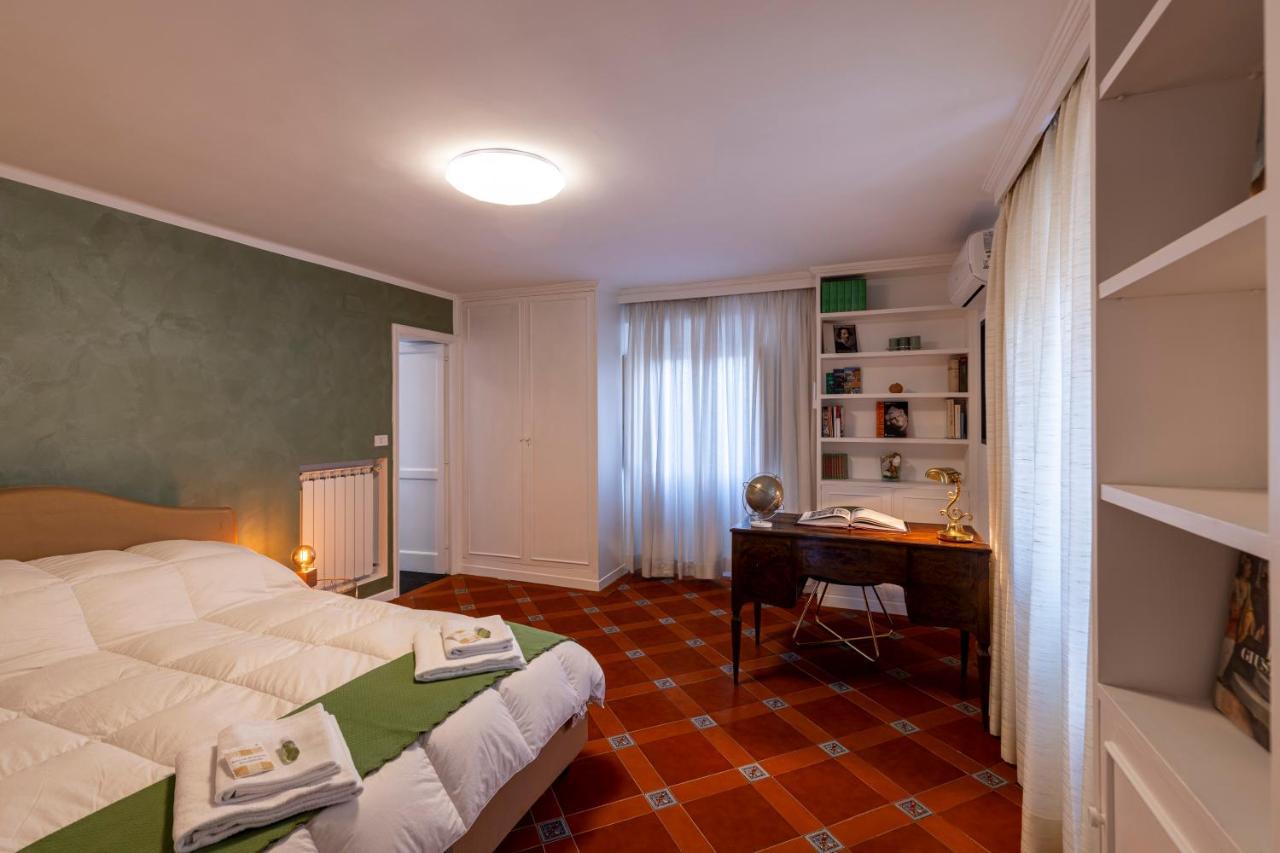 Parlamento Luxury Apartment Roma Eksteriør bilde