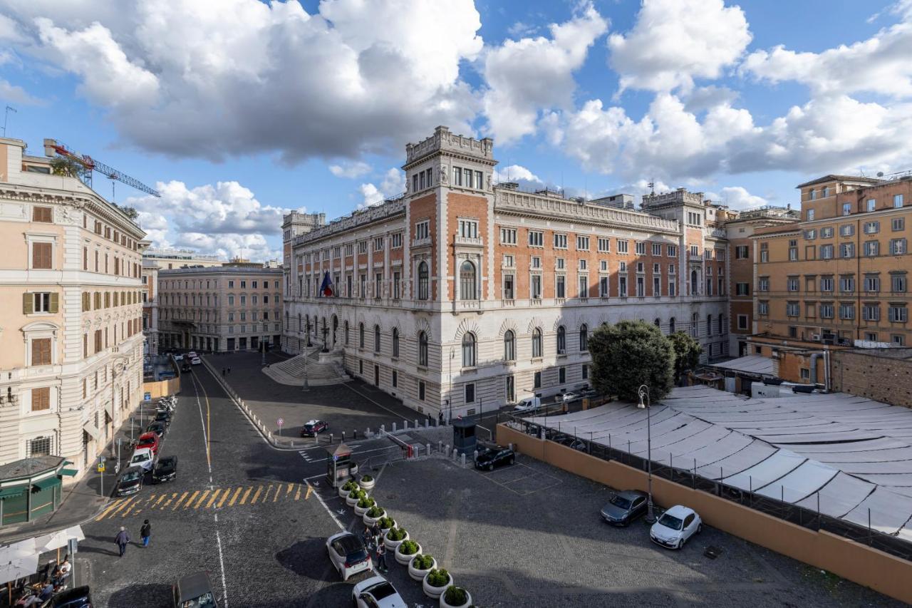 Parlamento Luxury Apartment Roma Eksteriør bilde