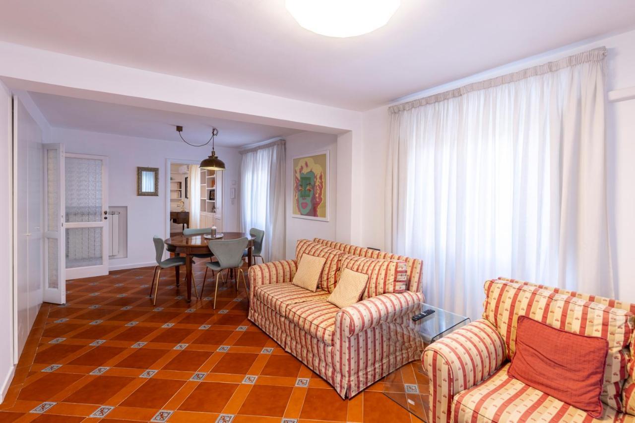Parlamento Luxury Apartment Roma Eksteriør bilde